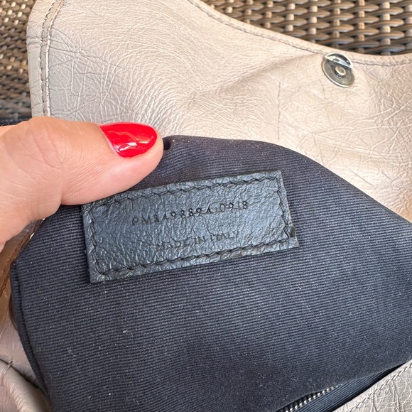 Yves Saint Laurent Medium Niki - Picture 2 of 16